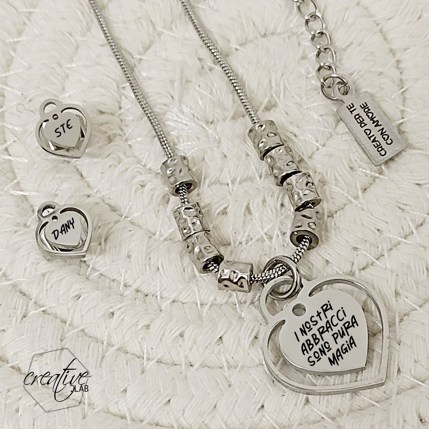 Collanina e orecchini a cuore personalizzabili (M16)