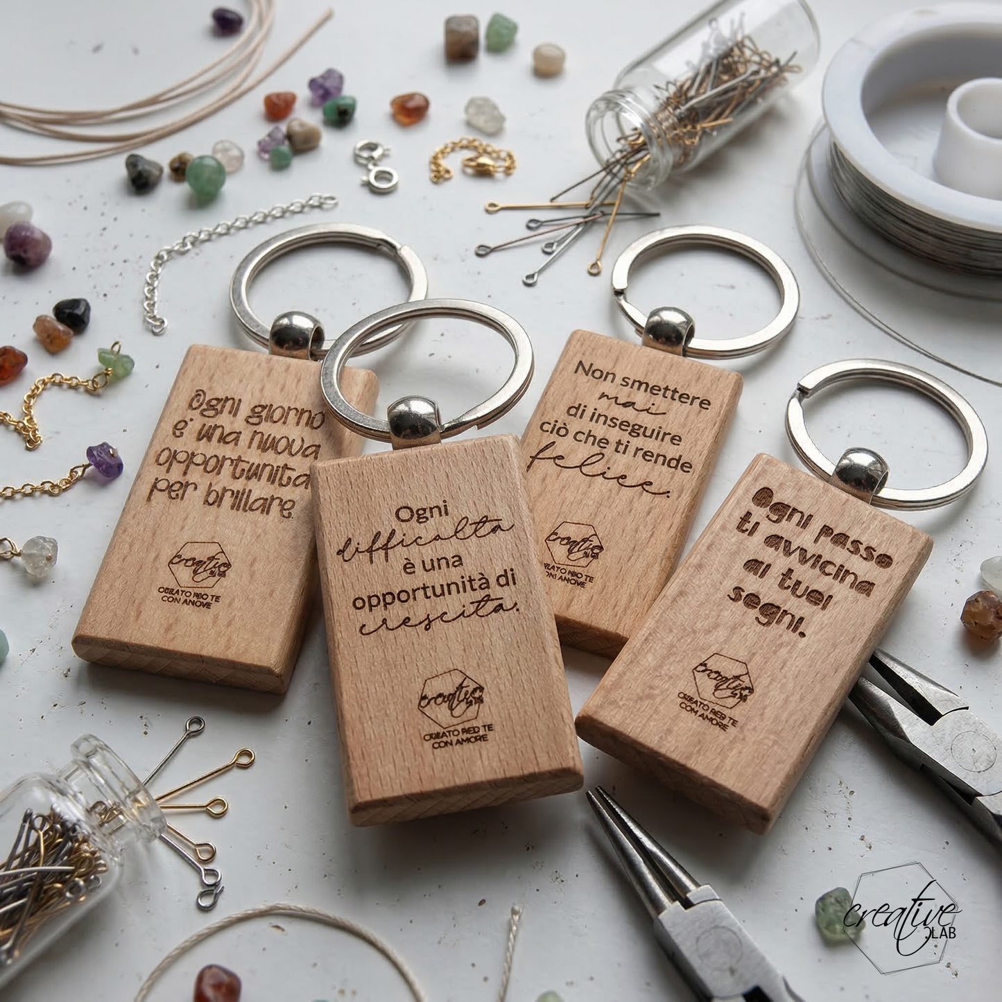 Portachiavi in legno, con frasi motivazionali