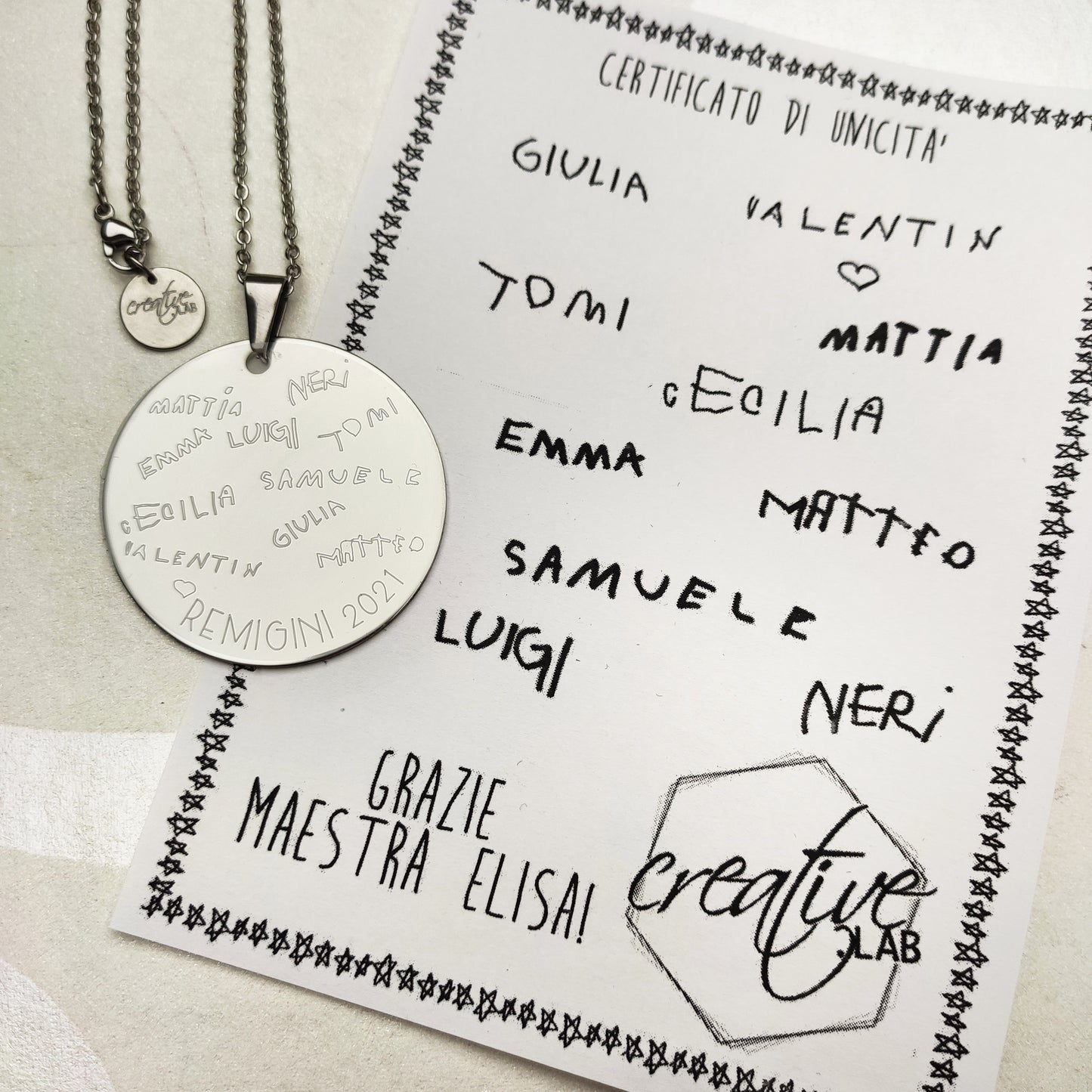 Catenina con ciondolo per insegnante con firme originali dei bambini (C1+D2)