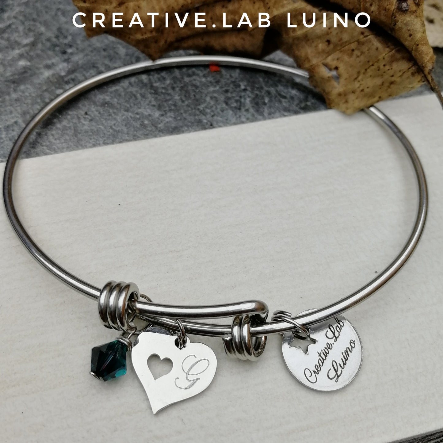 Bracciale rigido, ciondolo personalizzabile a cuore e Swarovski (G20+A25+SW)