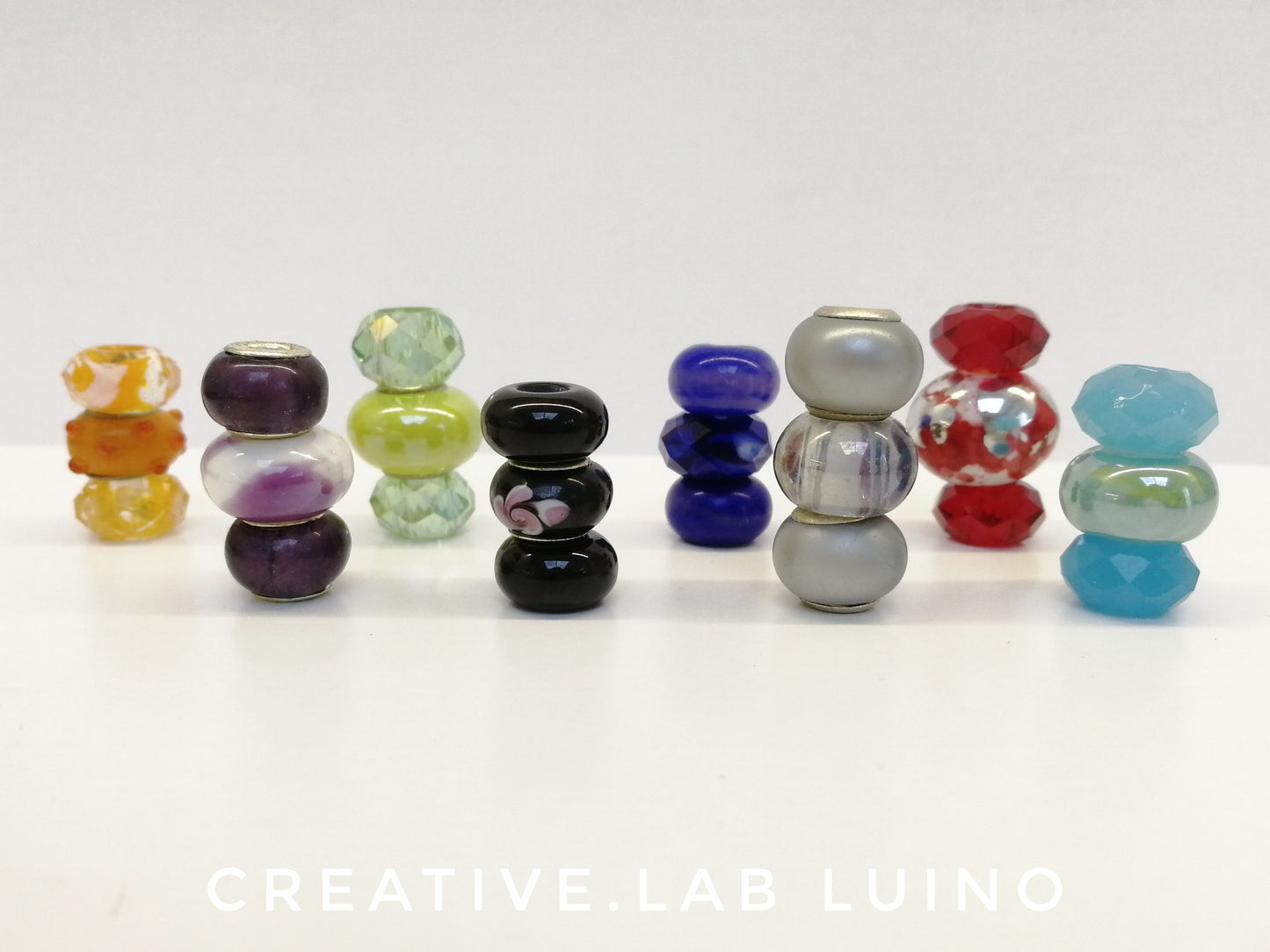 Portachiavi per maestre e perle a foro largo colorate (C1+perle)