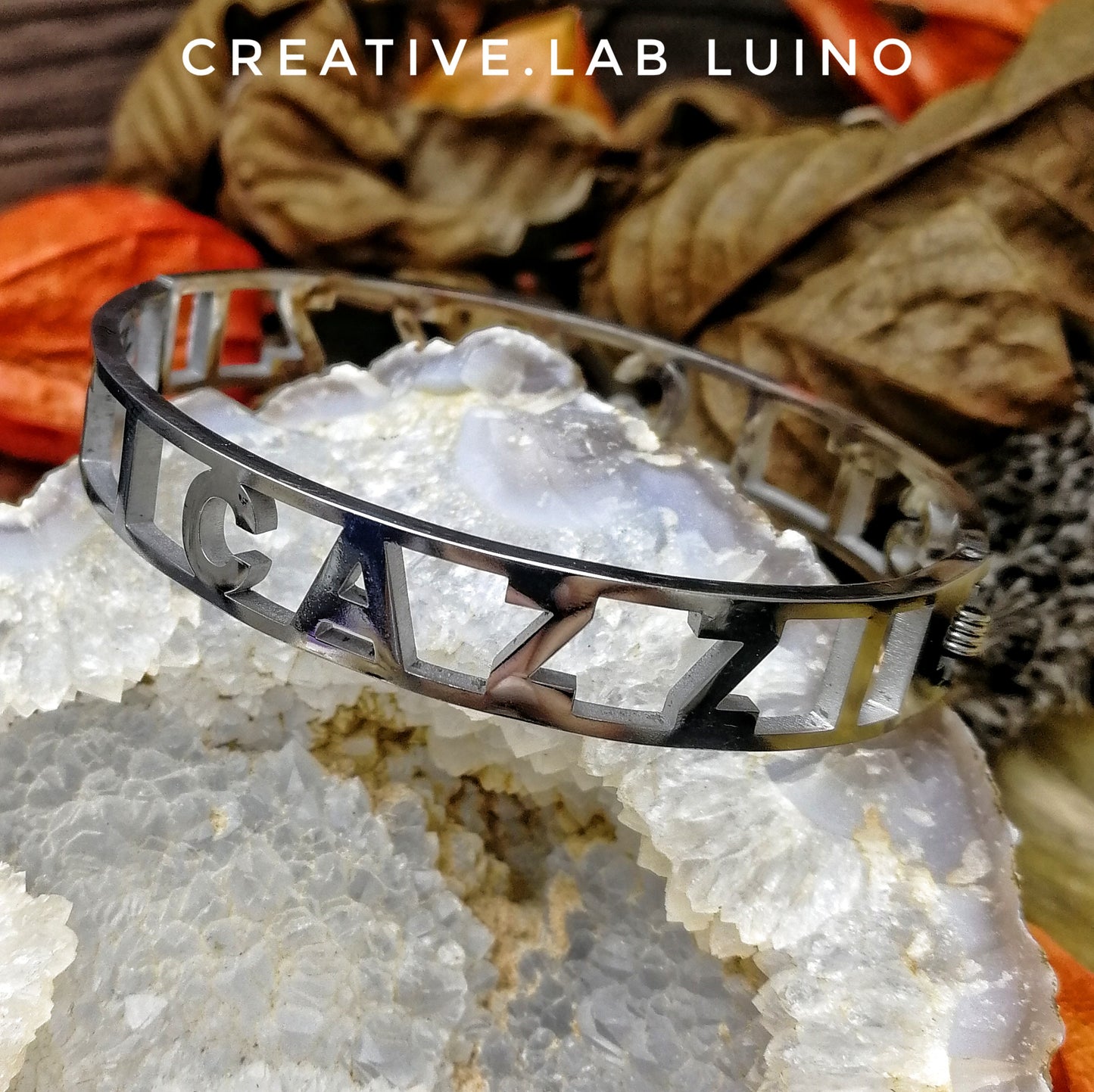 Bracciale a manetta "Sticazzi" con strass