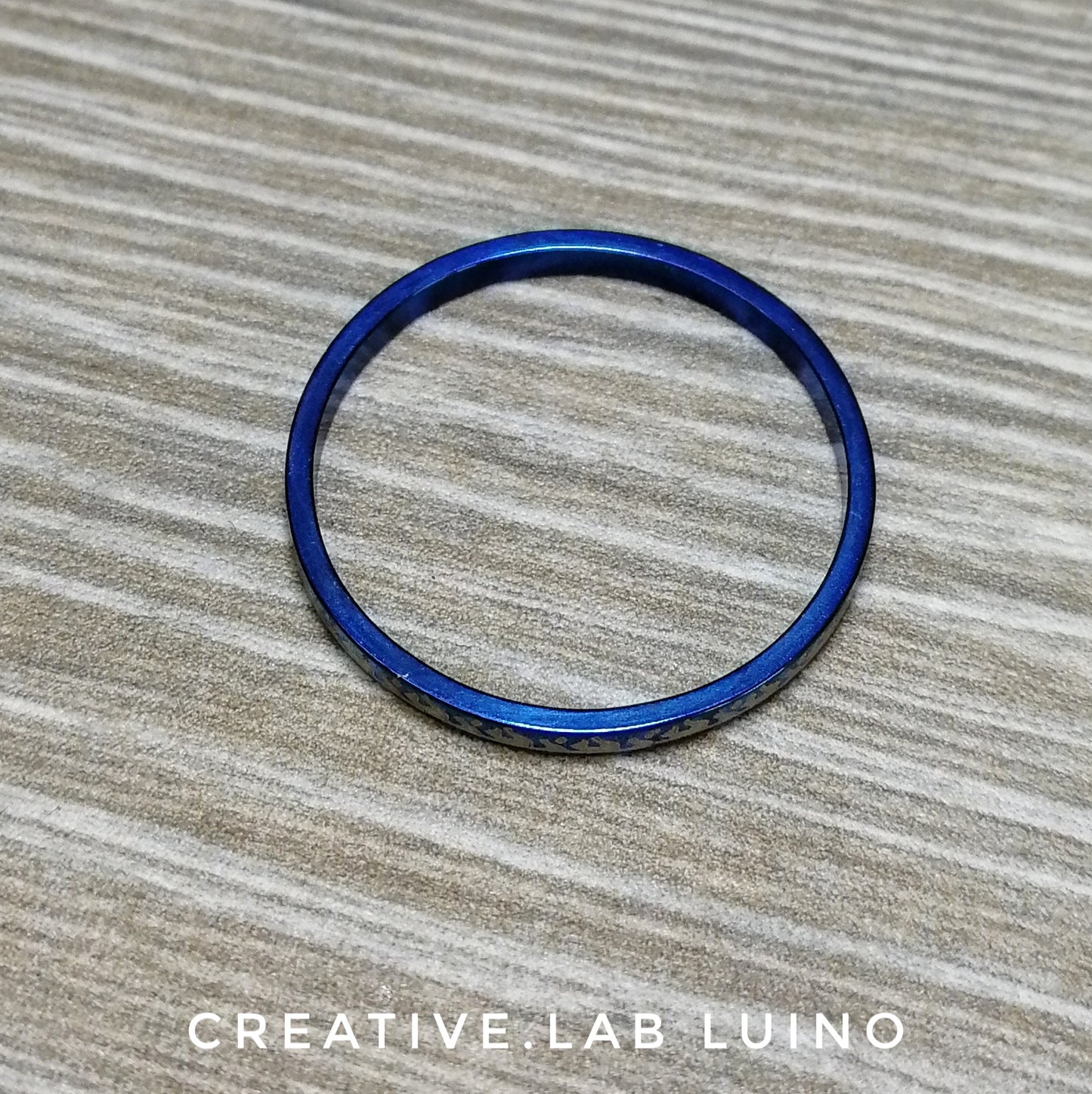 Anello fedina blu fiamme