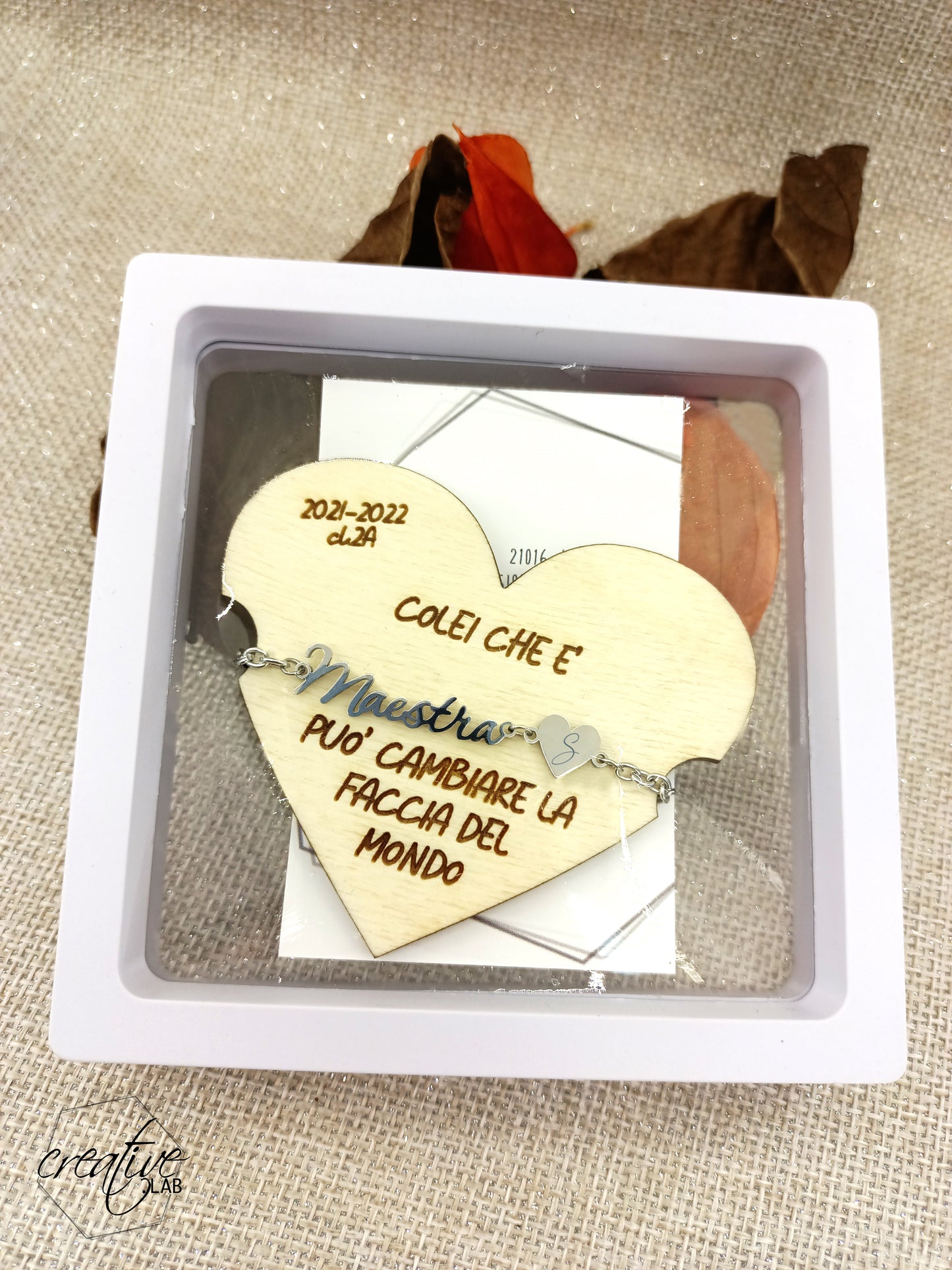 Bracciale per maestra con la sua iniziale su base personalizzabile con frase