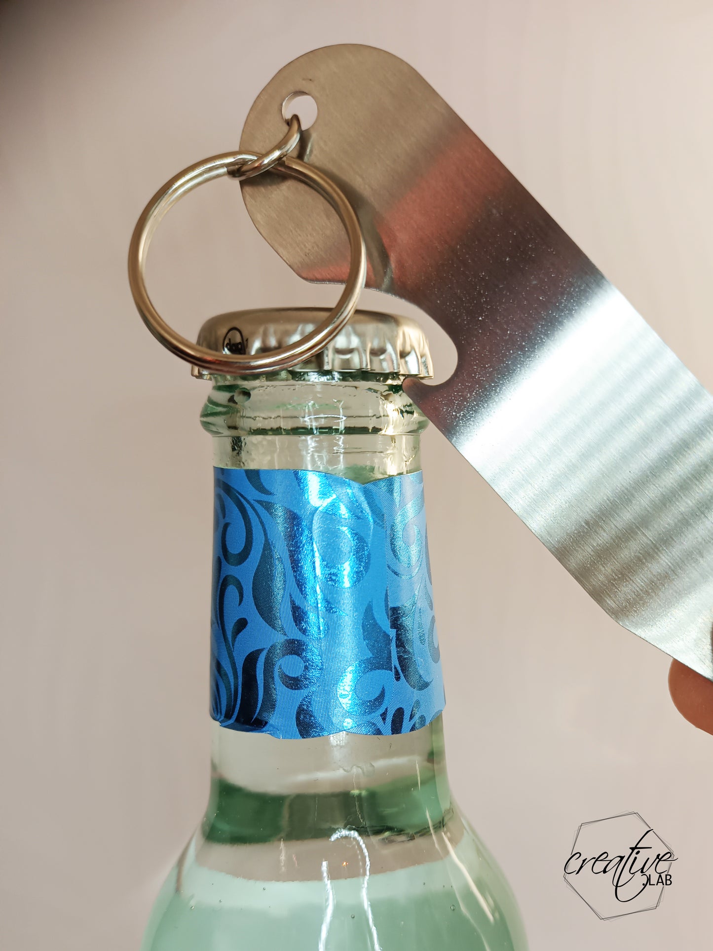 Portachiavi apribottiglia personalizzabile, con iniziali coppia