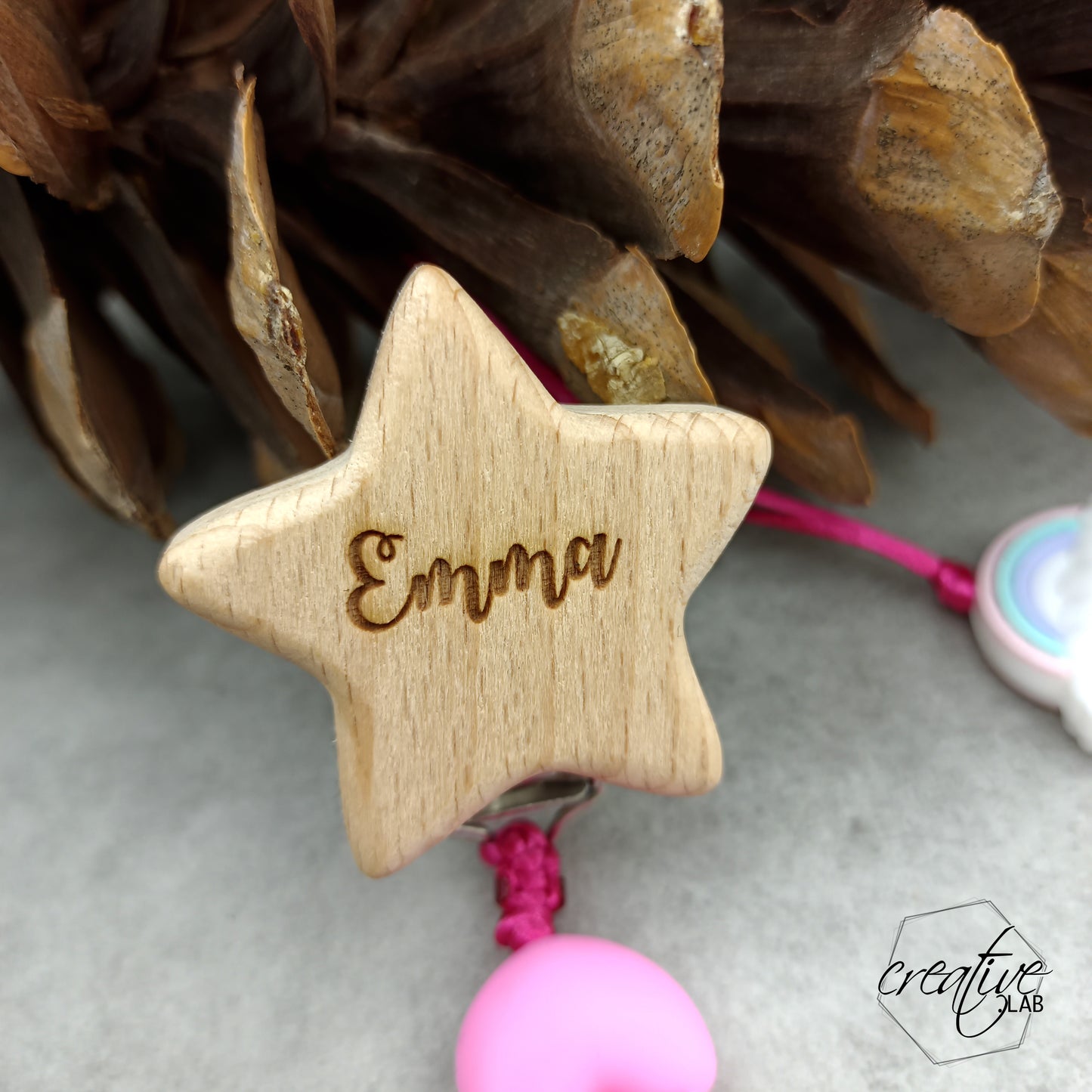 Porta ciuccio personalizzabile con clip di legno a stella