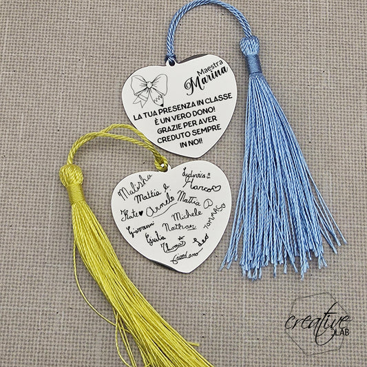 Segnalibro a cuore con nappa