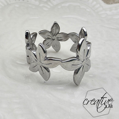 Anello in acciaio fiori