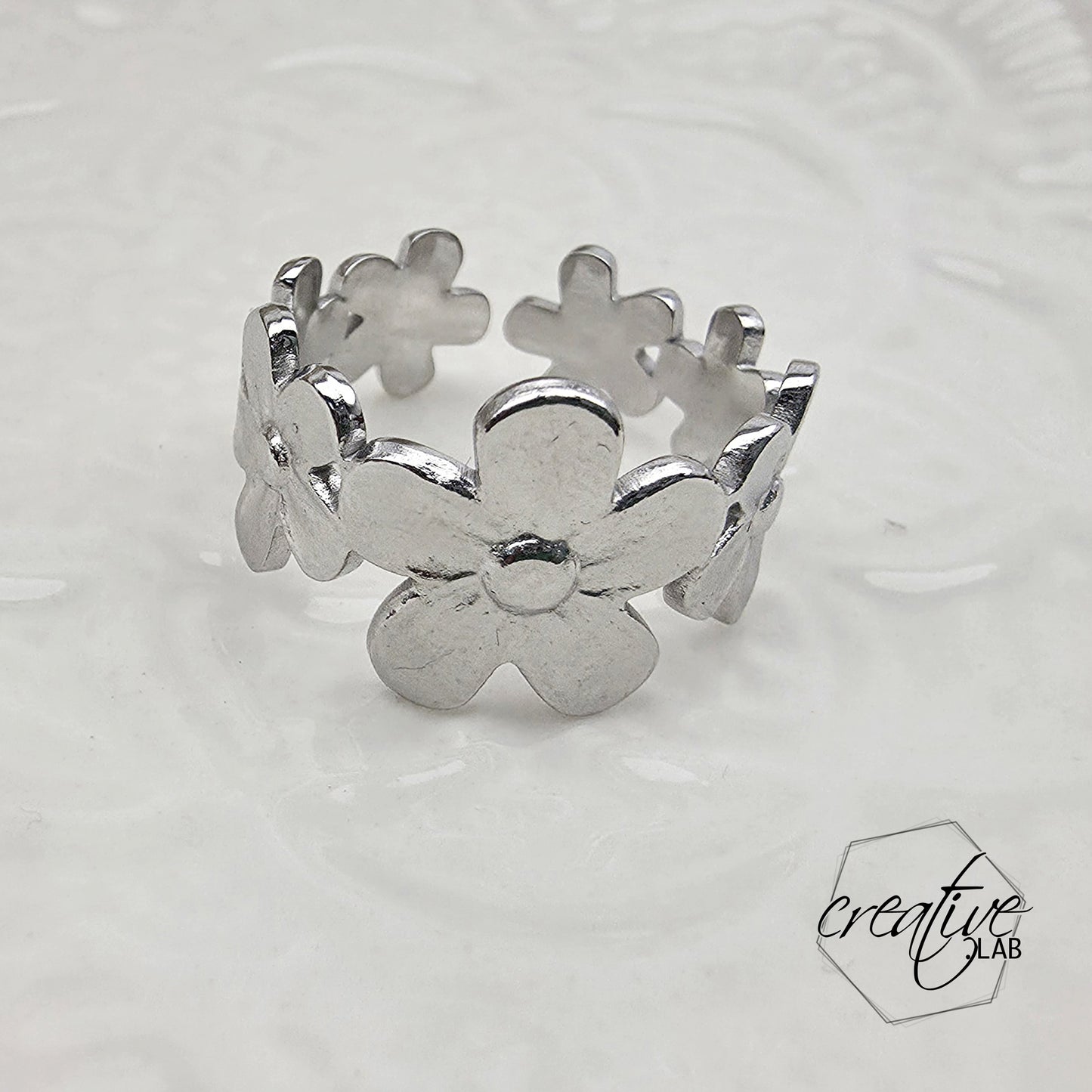 Anello in acciaio Fiori