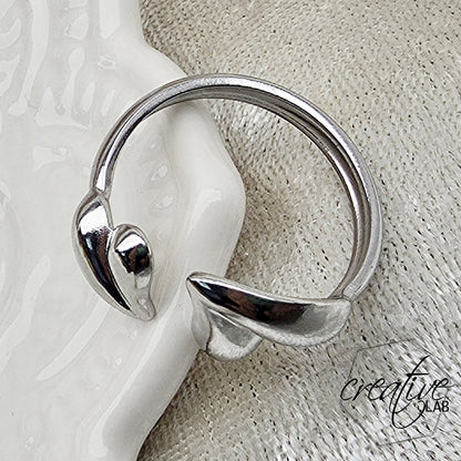 Anello in acciaio Foglie a Cuore
