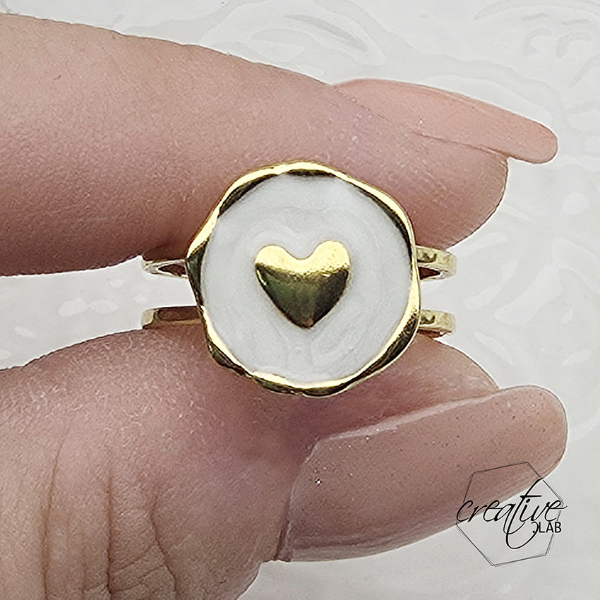 Anello in acciaio oro smaltato bianco a Cuore