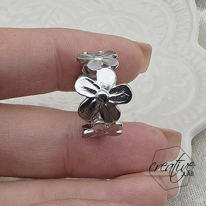 Anello in acciaio Fiori