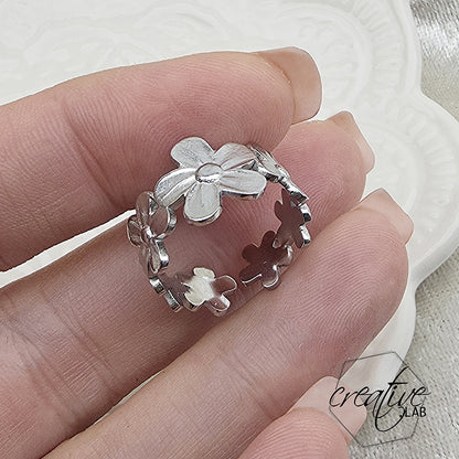 Anello in acciaio Fiori