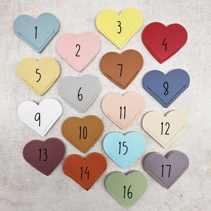 Segnalibro a cuore in ecopelle per insegnante