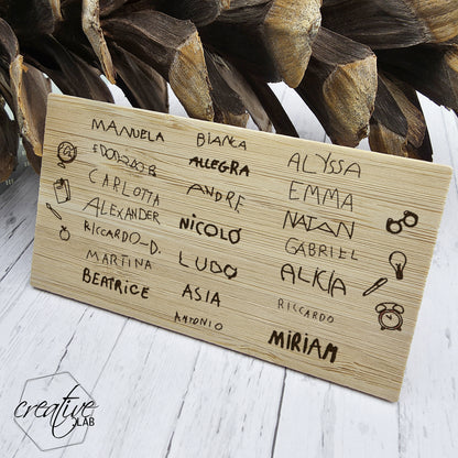 Card in bamboo personalizzabile con firme originali dei bambini