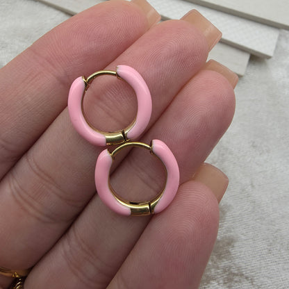 Orecchini a cerchio 16 mm in acciaio, smaltati