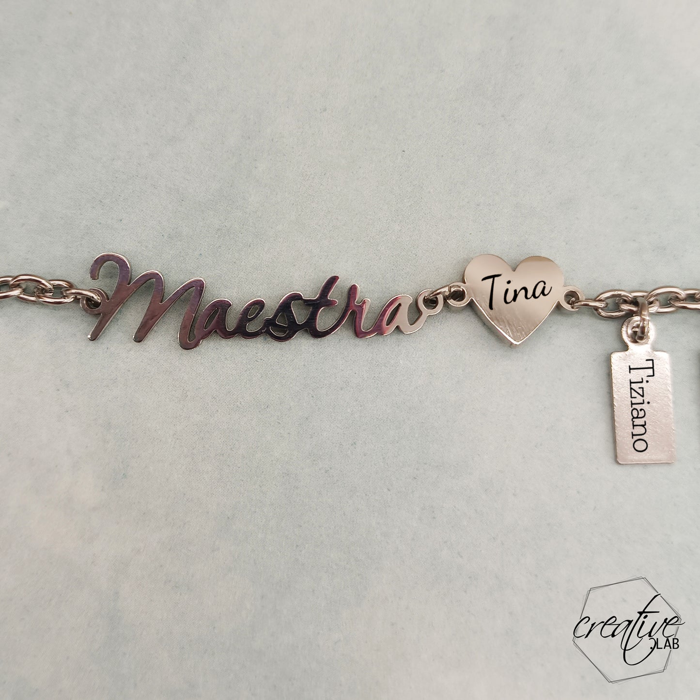 Bracciale "Maestra" con nomi bambini su micro charm