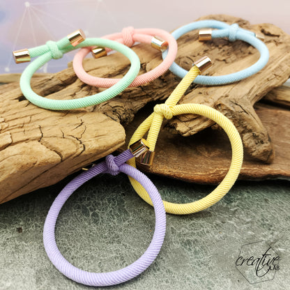Bracciale elastico con ciondoli a scelta, personalizzabile
