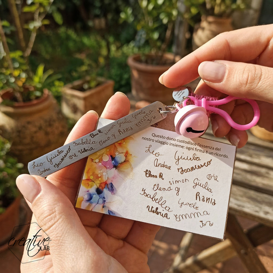Portachiavi con campanellino, personalizzabile con scritte firme originali