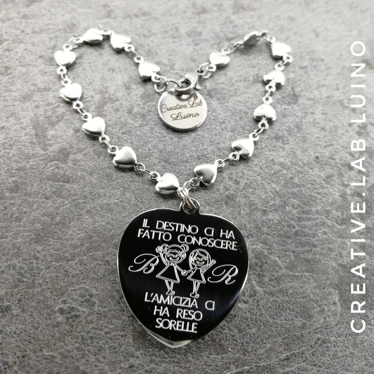 Bracciale in acciaio a cuoricini e ciondolo personalizzabile a cuore - amicizia (G9+B23)