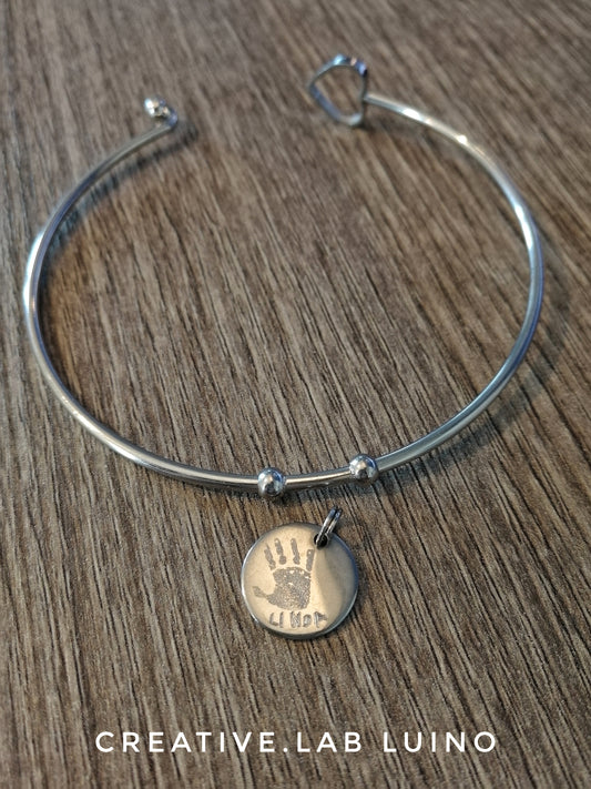 Bracciale rigido con ciondolo personalizzabile tondo con impronta dei tuoi bambini (G13+A12)