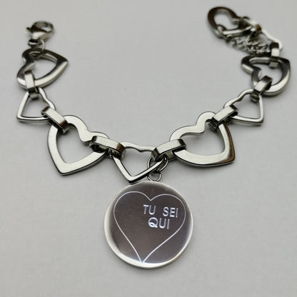 Bracciale con cuori e ciondolo personalizzabile tondo (G40+B11)