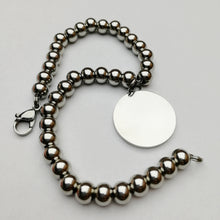 Carica l&#39;immagine nel visualizzatore di Gallery, Bracciale con perle in acciaio e ciondolo tondo (G44+B11)