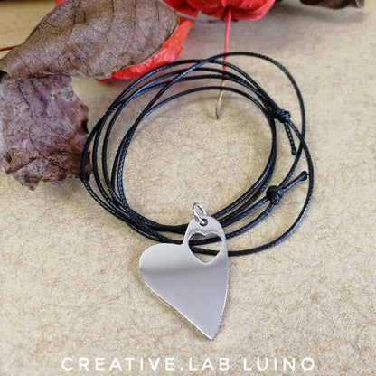 Ciondolo cuore personalizzabile con collarino di cotone cerato (B29+cot cer)