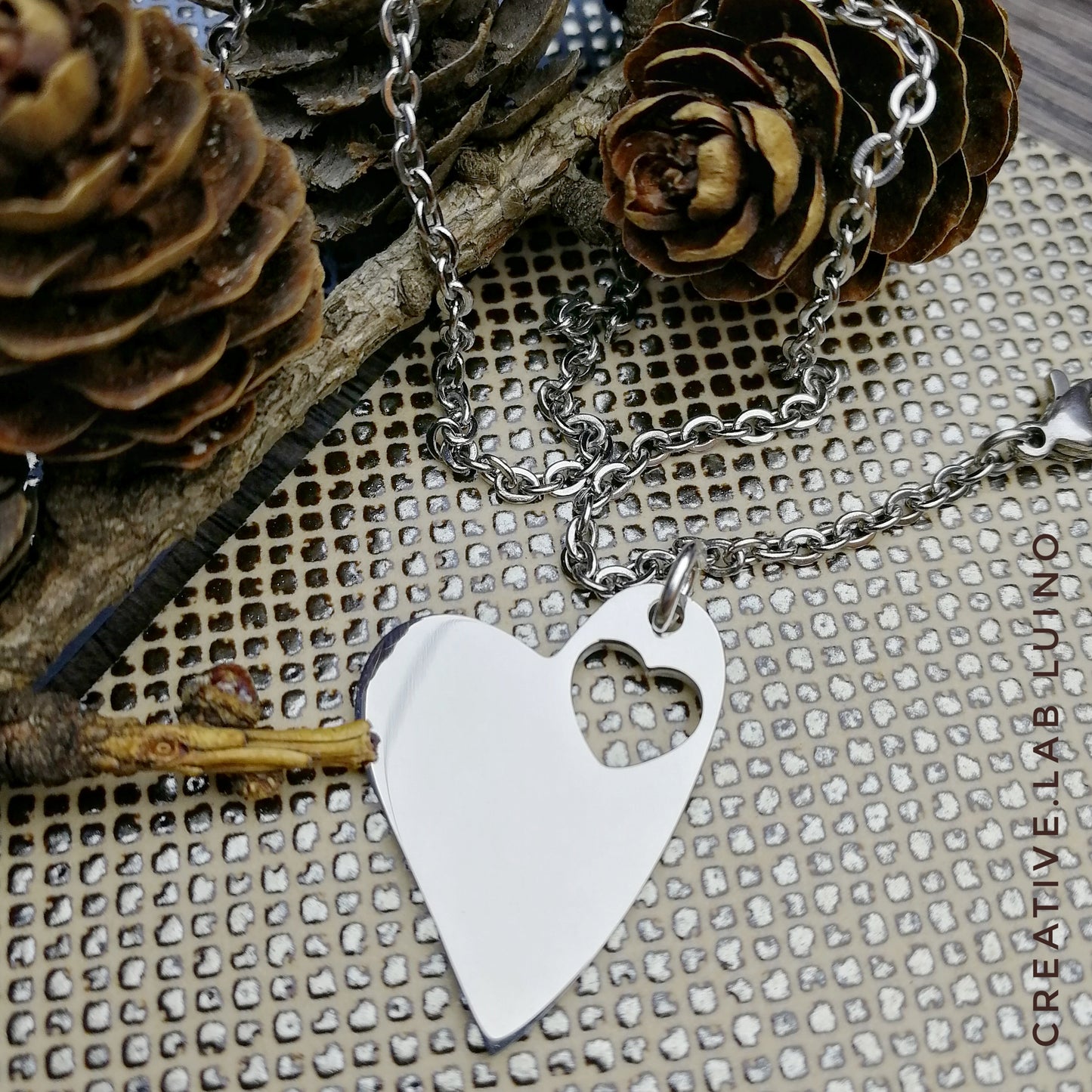 Ciondolo cuore personalizzabile con collarino (B29)