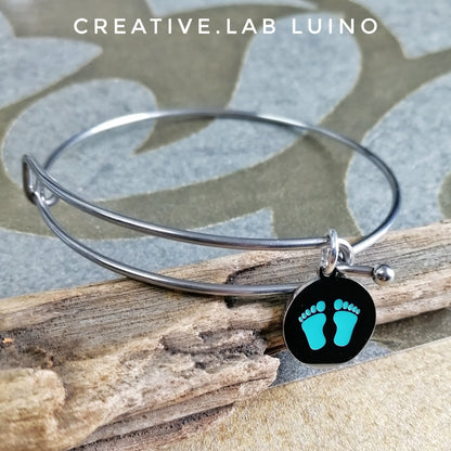 Bracciale rigido doppio e ciondolo personalizzabile con piedini rosa/azzurri (G14+B33)