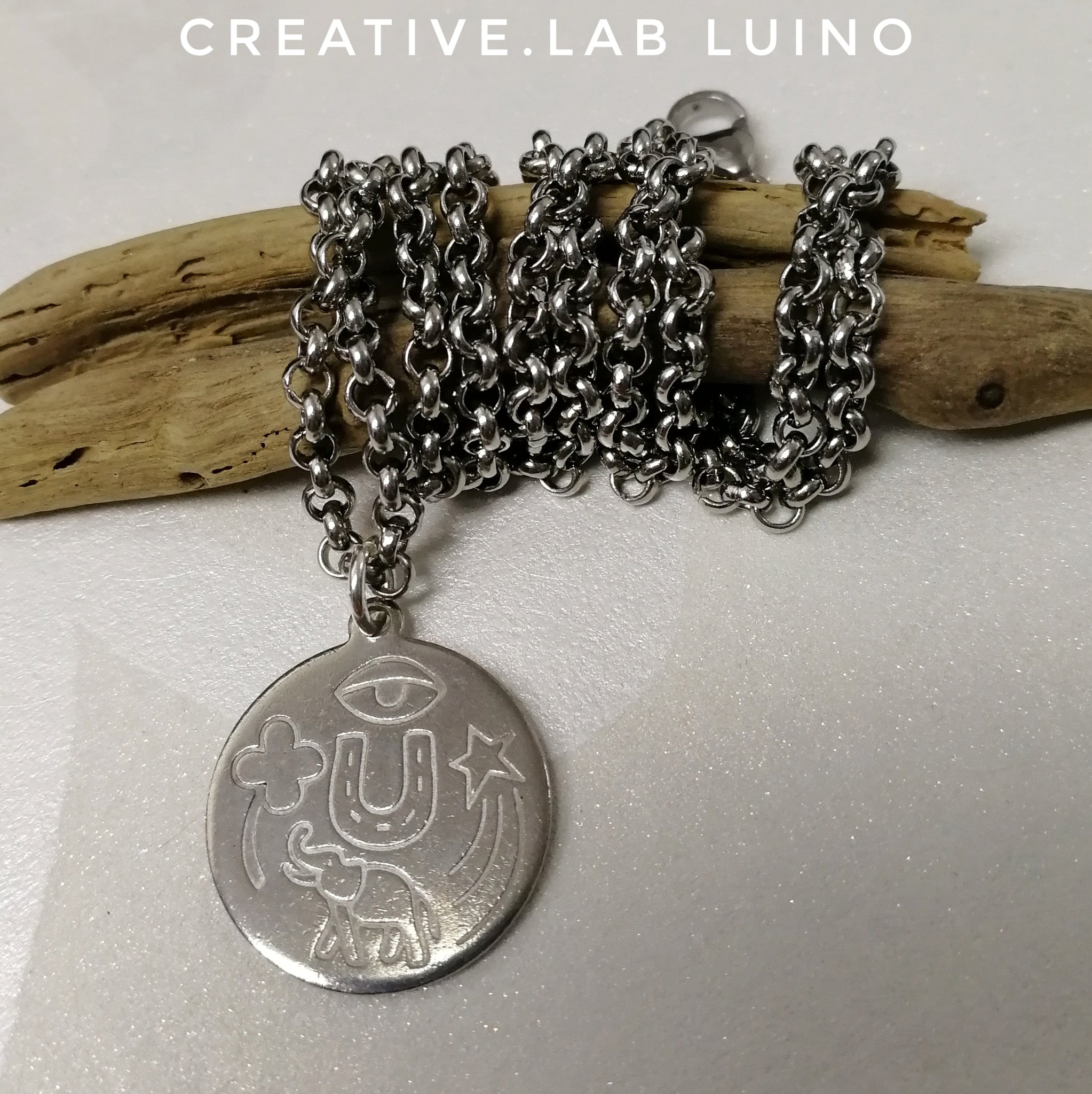 Ciondolo portafortuna personalizzato con catenina in acciaio maglia to –  Creative.Lab Shop Luino