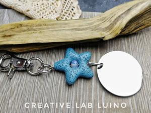 Portachiavi musicale con perla di lava, cristallino e ciondolo personalizzabile (C1+lava stella e cr - musicale)