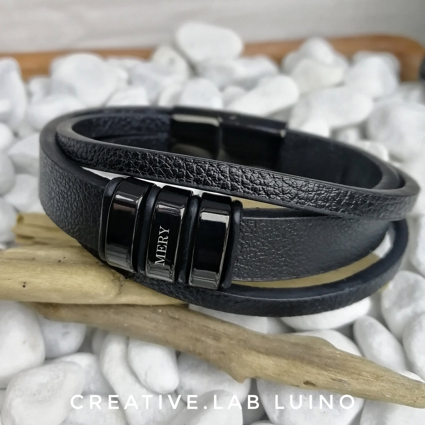 Bracciale da uomo in ecopelle personalizzabile (G92)