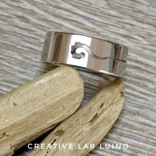 Anello con spirale intagliata