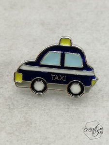 Spilla taxi con dedica su cartoncino