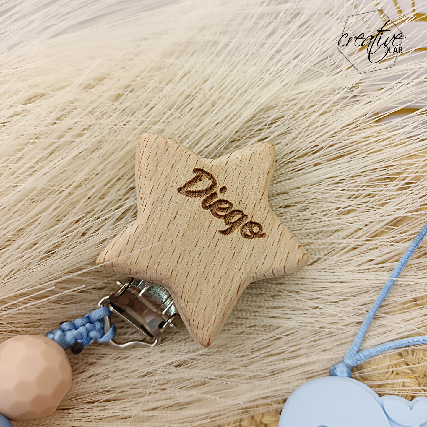 Porta ciuccio personalizzabile con clip di legno a stella